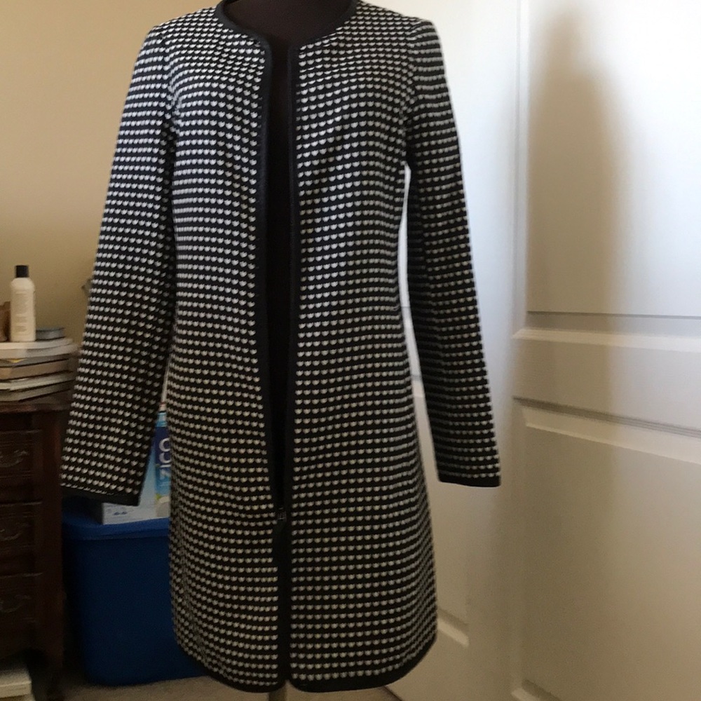 Jacket with tiny heart pattern.